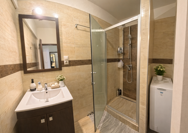 Prenájom 2,5-izbového bytu– Ďurková,NR(EXKLUZÍVNE)