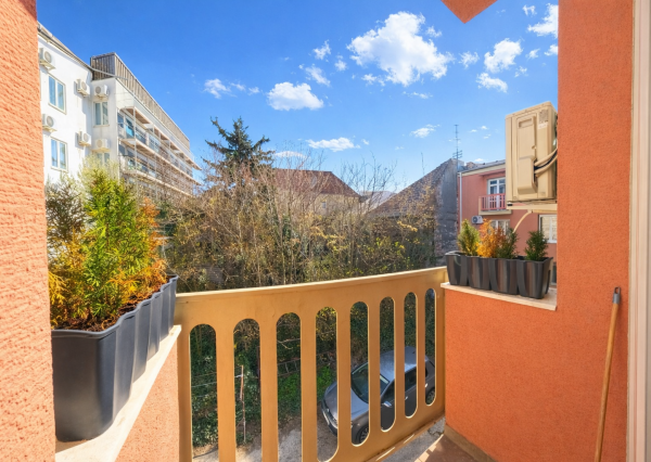 Prenájom 2,5-izbového bytu– Ďurková,NR(EXKLUZÍVNE)