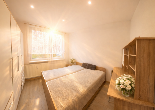 LEN U NÁS! -Prenájom 3,5-izbový byt-Nitra