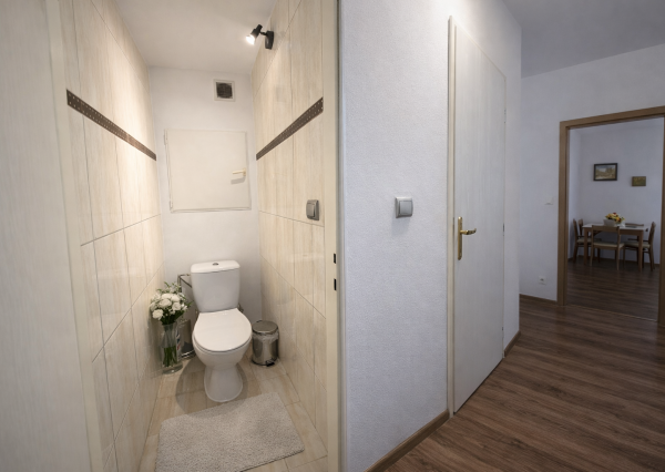 Exkluzívne iba u nás: 2-izbový byt s balkónom a klimatizáciou – Nitra, Klokočina (Baničova ulica)