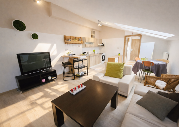 Prenájom 2 izbový byt - Košice - Staré Mesto, Hlavná