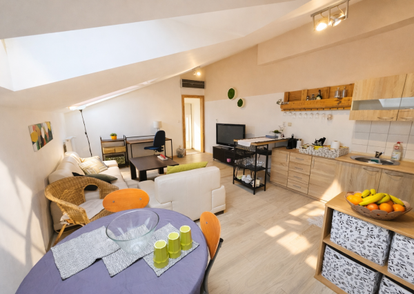 Prenájom 2 izbový byt - Košice - Staré Mesto, Hlavná