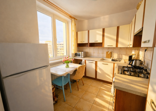 Prenájom 3 izbový byt - Košice - Juh, Južná trieda