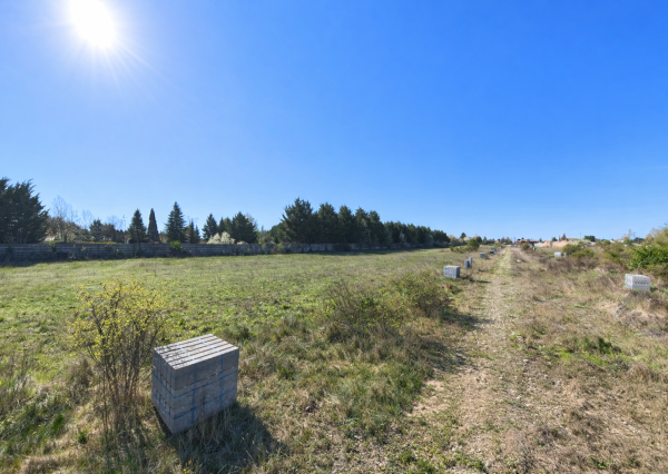 NA PREDAJ | Stavebný pozemok 664 m² v tichej vilovej štvrti