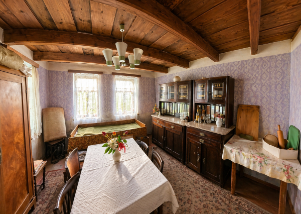 Domček s príbehom v obci Pozba