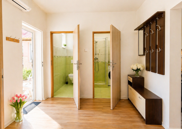 EXKLUZÍVNE – 2-izbový zariadený,bezbariérový byt s parkovaním, pivnicou a klimatizáciou