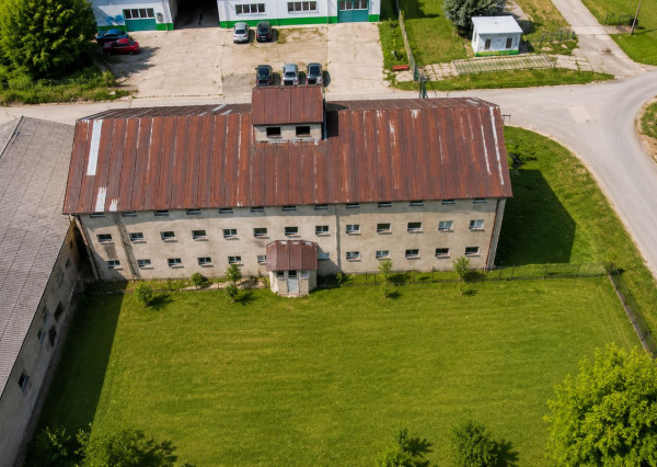 Jedinečný industriálny priestor: Na predaj historická sýpka na bývanie i podnikanie