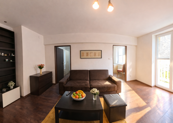 REZERVOVANÉ - Prenájom 2,5-izbového bytu– Ďurková,NR