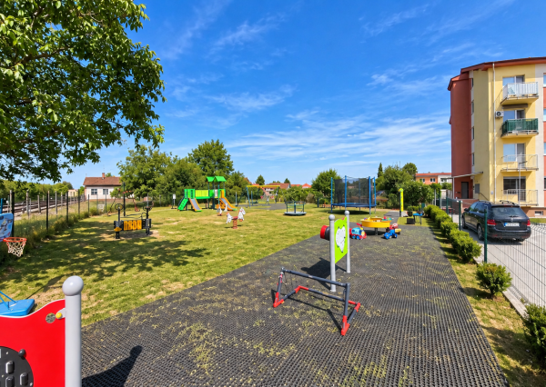 PREDAJ: Moderný 2-izbový byt s parkovacím miestom v Ivanke pri Nitre – 46 m²