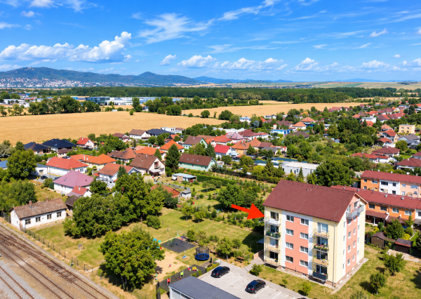 PREDAJ: Moderný 2-izbový byt s parkovacím miestom v Ivanke pri Nitre – 46 m²