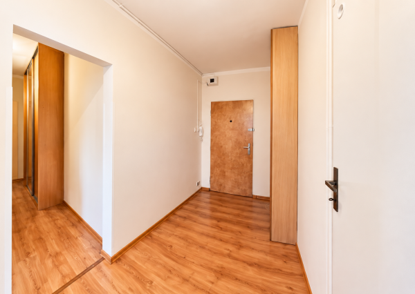Priestranný 2-izbový byt – Nitra, Chrenová