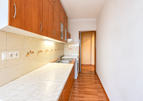 Priestranný 2-izbový byt – Nitra, Chrenová