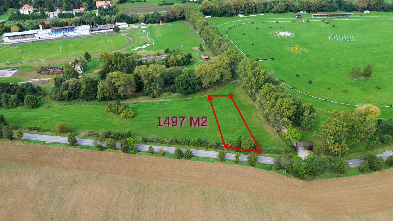  Exkluzívne na predaj – pozemok 1497 m² v Topoľčiankach pri parkúrovom ihrisku 