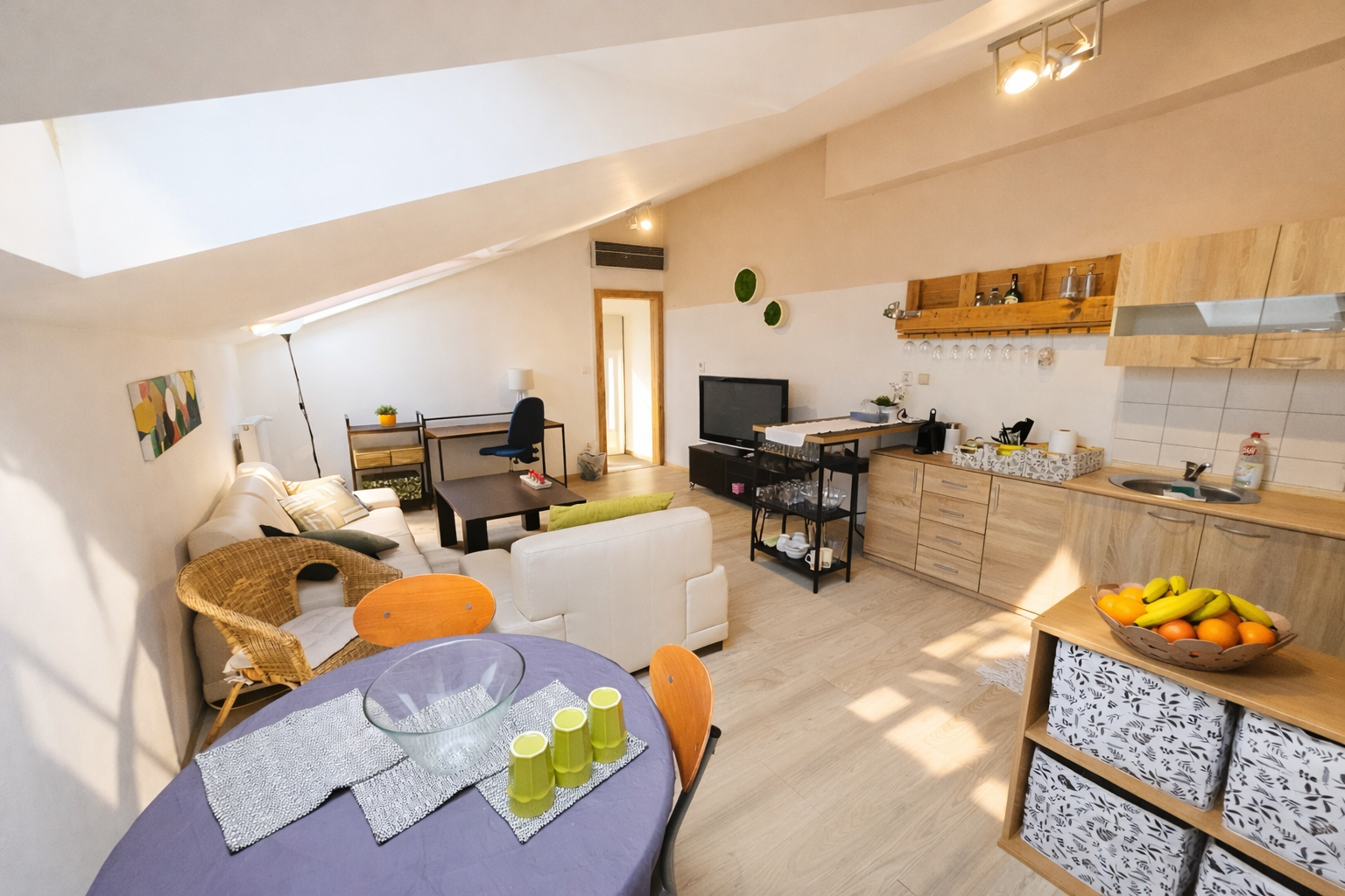 Prenájom 2 izbový byt - Košice - Staré Mesto, Hlavná